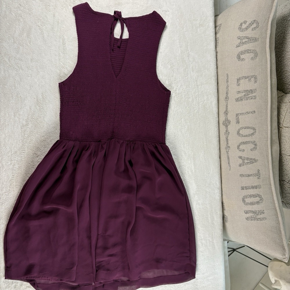 Kimchi Blue Fit & Flare Mini Dress Medium Plum Smocked Bodice Keyhole Back Sheer - Picture 6 of 10